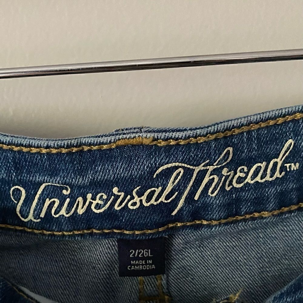 Universal Thread High Rise skinny size 26 long - Picture 3 of 9